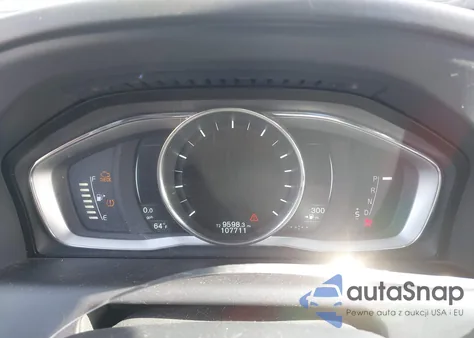 2016 Volvo Xc60 T5 Premier из США, поврежденный, VIN YV4612RK5G2837121